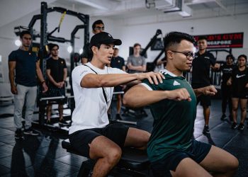How Wearables and AI Coaching Enhance Training in a Personal Training Gym Singapore