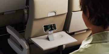 Essential Gadgets For Staying Connected While Traveling